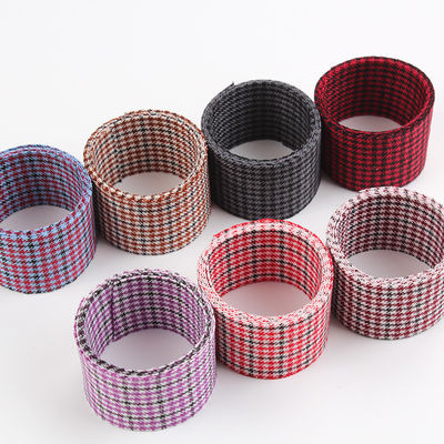 Fita de poliéster de pernas de cavalo vermelha 10 mm-40 mm Fita de poliéster de cetim