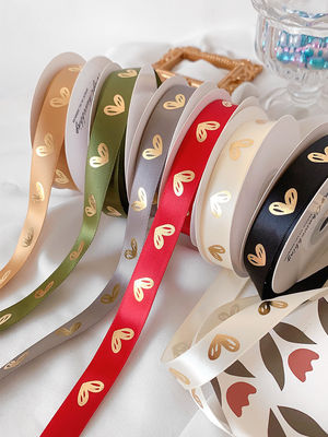 16mm Heart Pattern Gold Foil Impressed Ribbon para embalagem e decoração de presentes