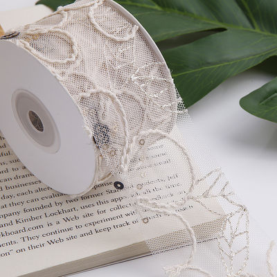 Lente de malha de poliéster brilhante de 50 mm com fita de jacquard floral